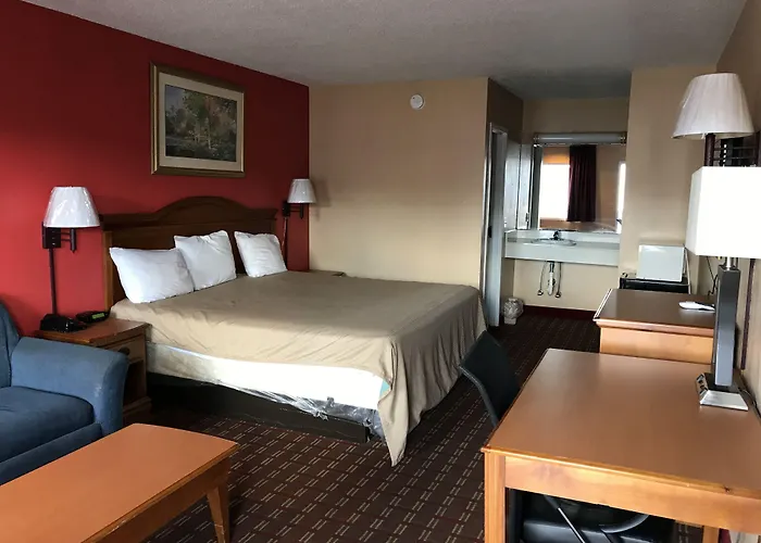 Adams Inn