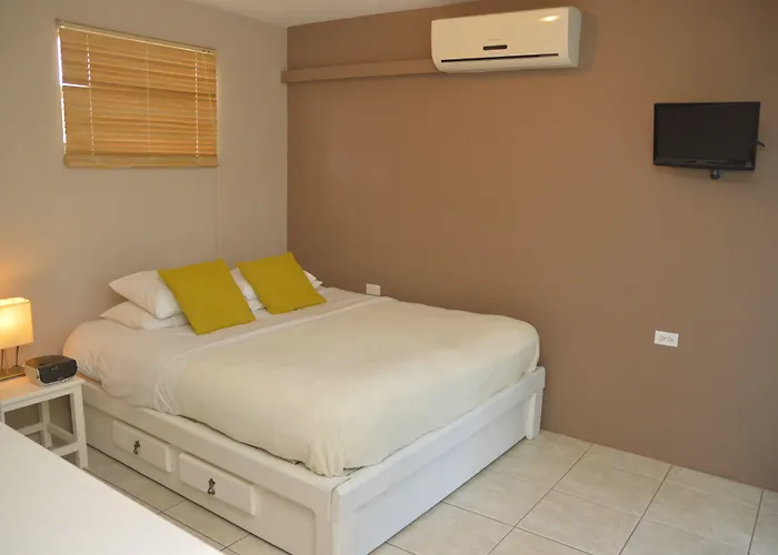 Aruba Tropic Apartments