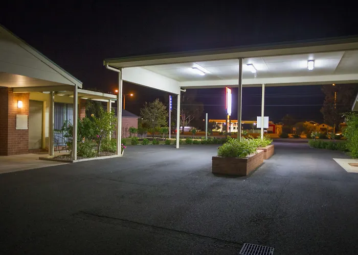 Rose Garden Motel