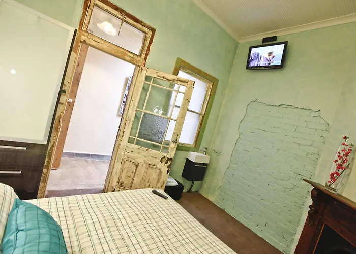Indulge Apartments - Eighth