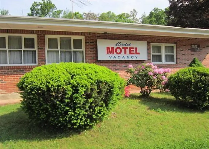 Cadet Motel