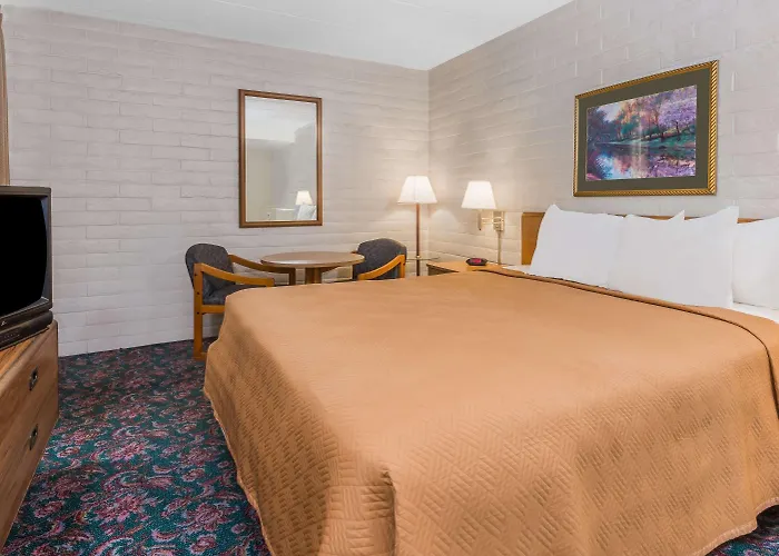 Knights Inn Dayton By Miller Lane