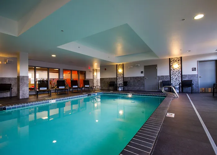 Hampton Inn & Suites Dupont