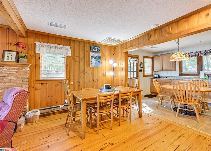 Private Dock & Beach! Lake Norman Cottage Hideaway