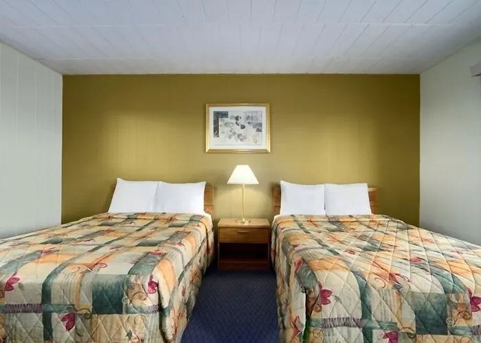 Huron Coast Inn