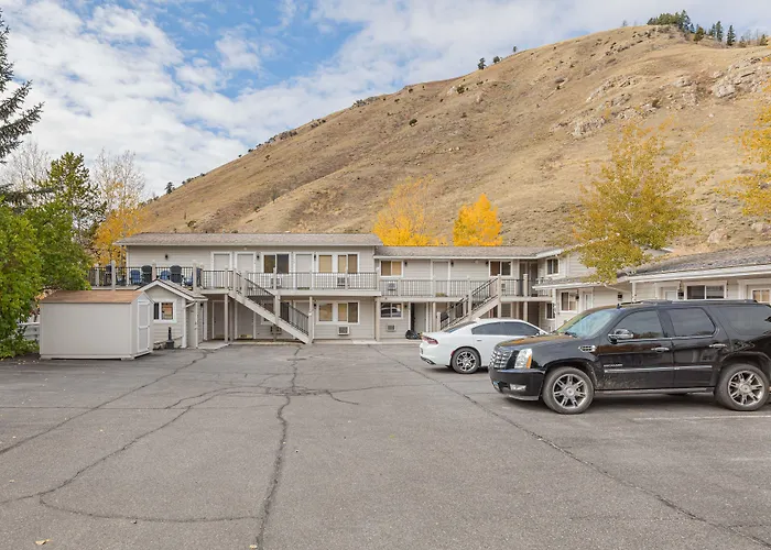 Miller Park Lodge