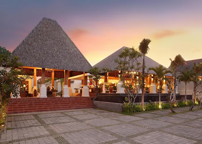 Villa Kayu Raja