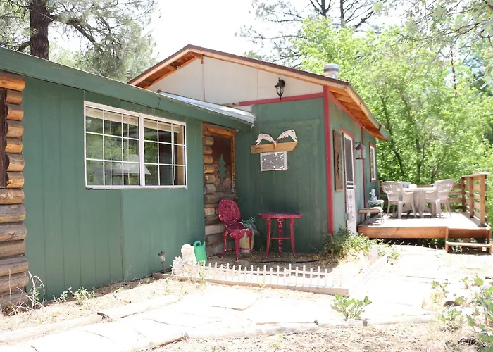Apple Creek Cottages