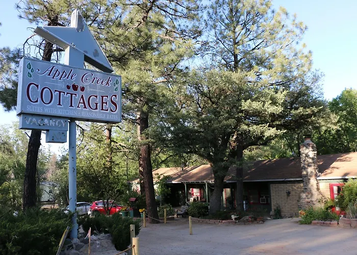 Apple Creek Cottages
