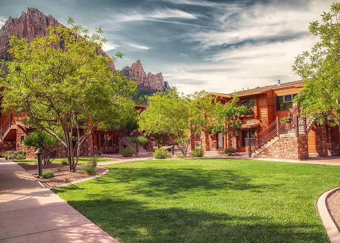 Cable Mountain Lodge