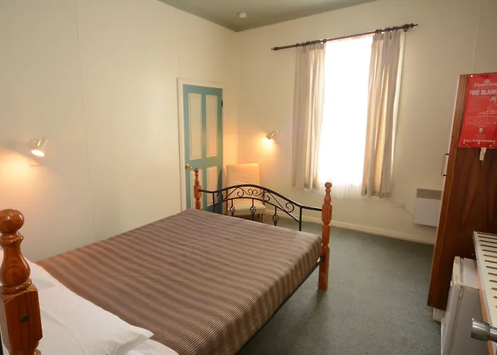 Bridge Hotel
