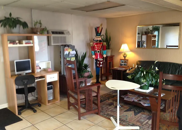 Cadet Motor Inn - Coldwater