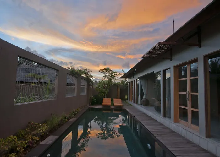 Villa Kayu Lama