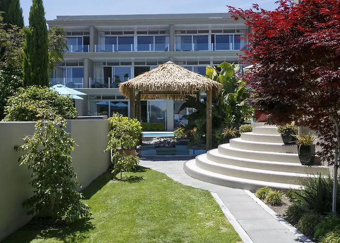 The Reef Resort