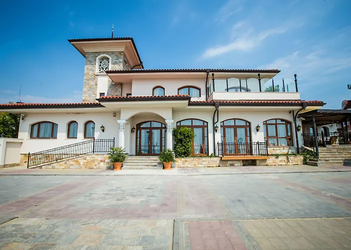 Helena VIP Villas&Suites - Half Board