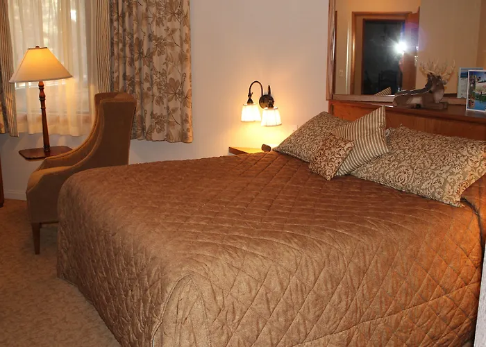 Getaways At Snow Lake Lodge