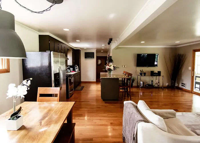 The Broadway Guest House