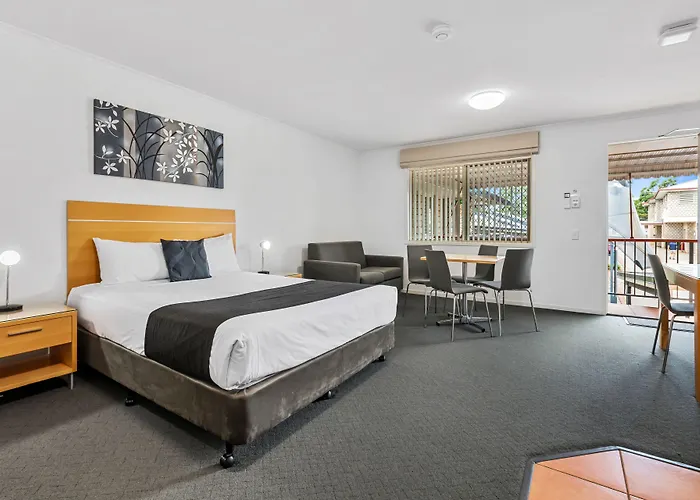 Browns Plains Motor Inn