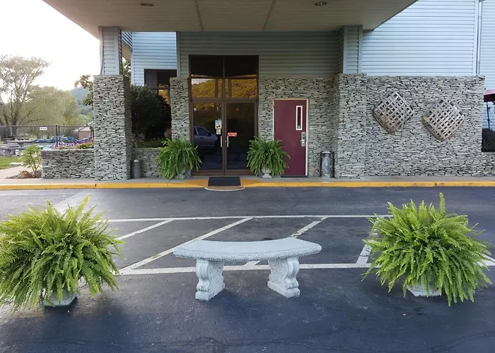 Americourt Hotel - Mountain City