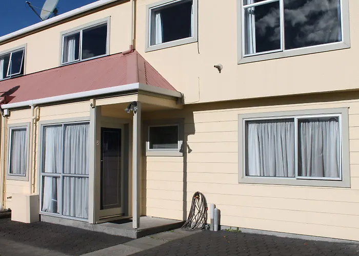 Riverview Motel