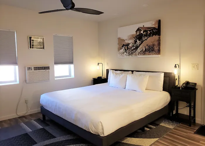 Iron Horse Inn