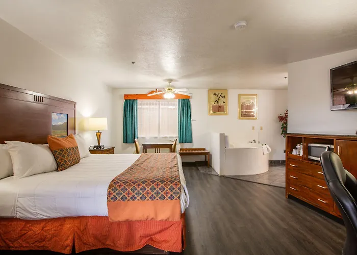 Sandia Peak Inn Old Town Abq, A Howard Johnson By Wyndham