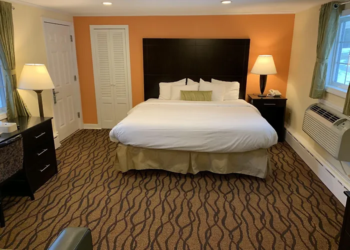 Four Winds Country Motel
