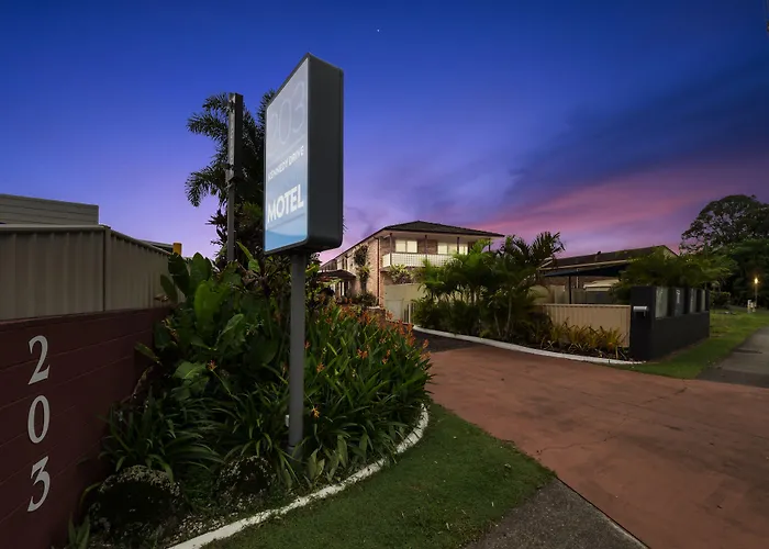 Kennedy Drive Boutique Motel & Nursery- Close To City Centre & Airport - 24 Hour Self Check-In