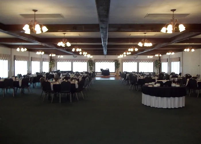 Bangor Inn & Suites