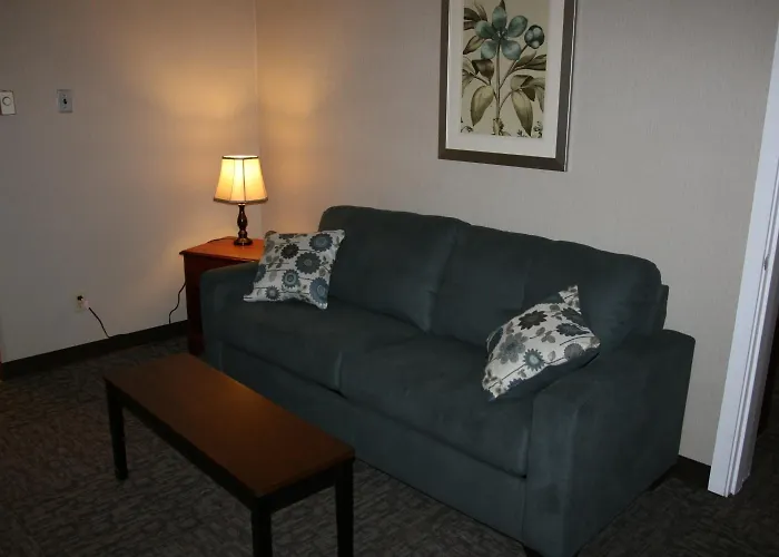 Bangor Inn & Suites