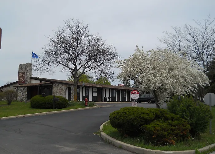 Value Inn Motel - Milwaukee Airport South