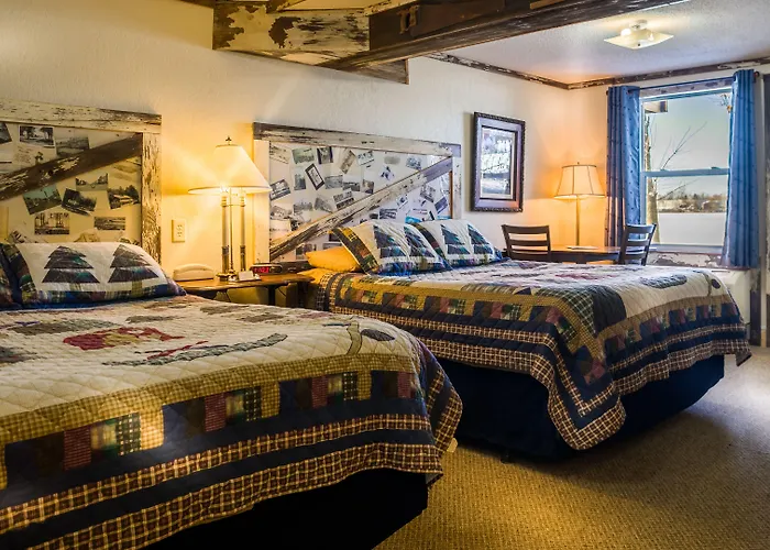 Curriers Lakeview Lodge