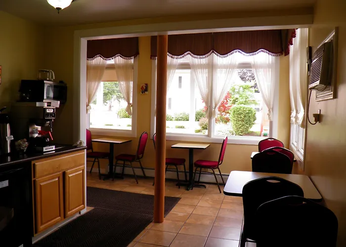 Travelers Inn