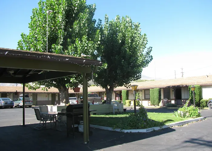 El Rancho Motel