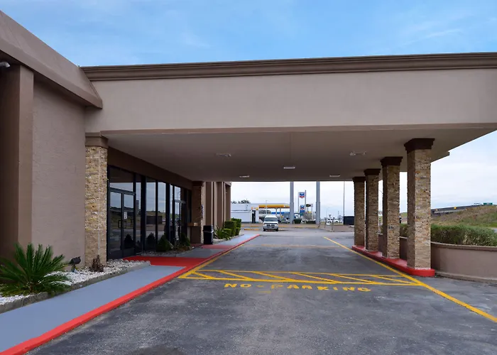 Airport Inn