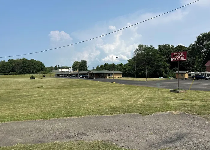 Thruway Holiday Motel