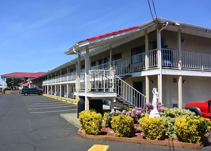 Days Inn By Wyndham Lakewood South Tacoma