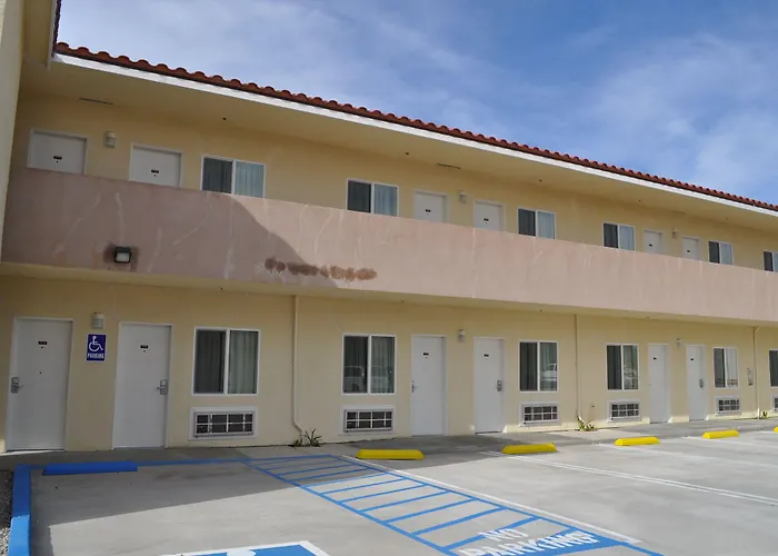 America Inn & Suites