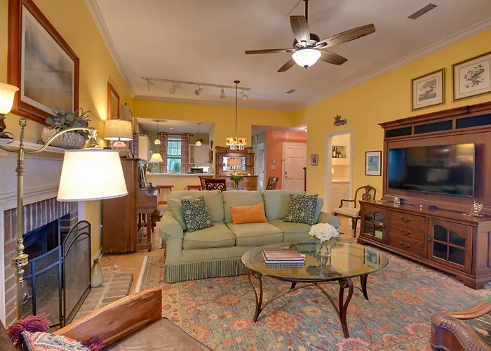 Riverside Cottage: Close To Ocean And Myrtle Beach
