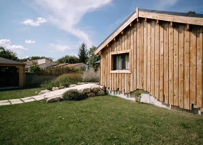 Charming Ecolodge With Private Access To The River