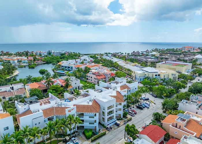 Spacious Apartment With Terrace, Pool And Beach Access