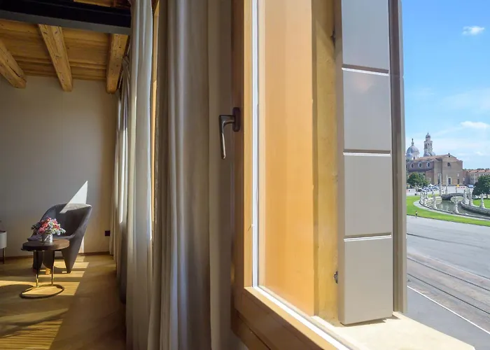 Palazzo Carpe Diem Exclusive Suites In The Heart Of Prato Della Valle