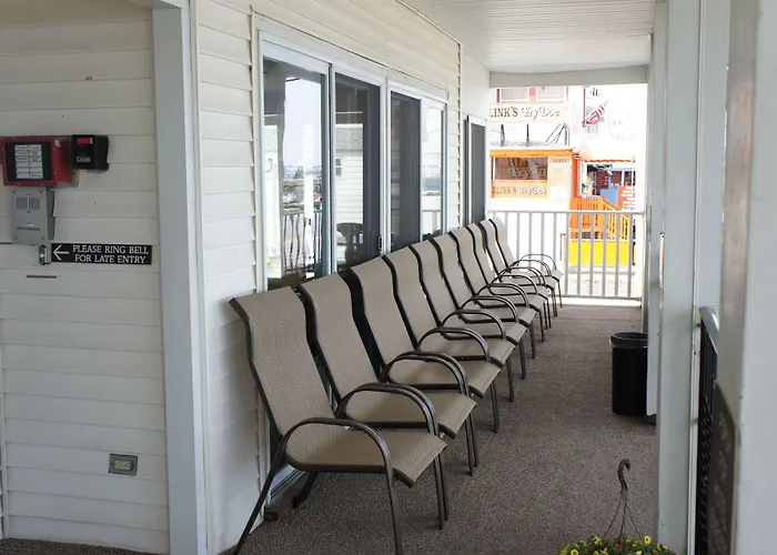 Hillcrest Inn