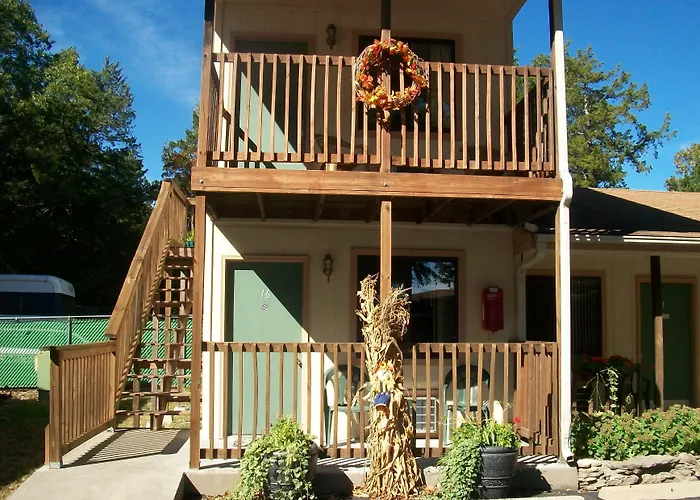 Shady Acre Inn And Suites