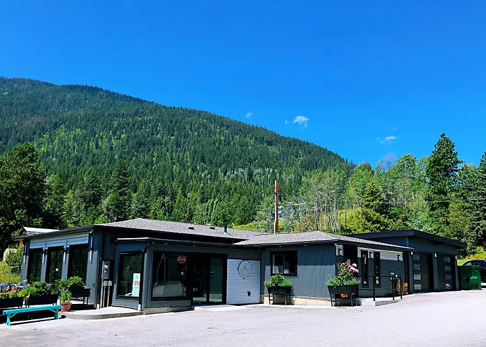 Kokanee Glacier Resort