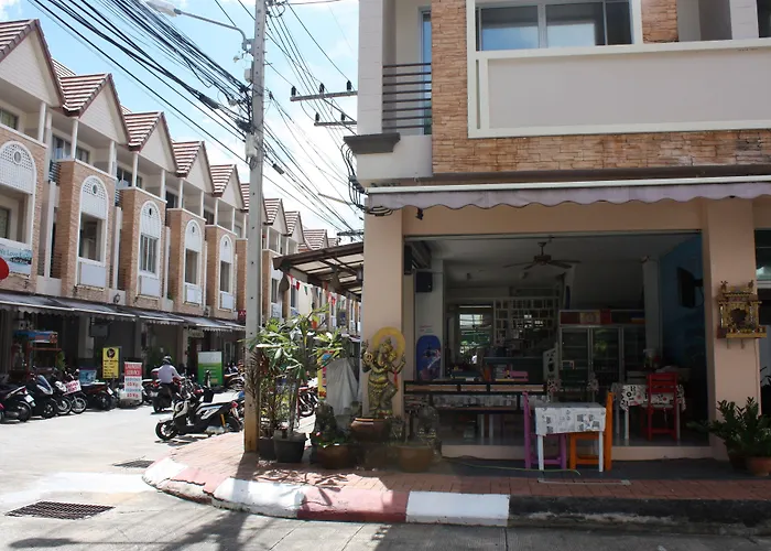 Phuket Racha Kata Homestay