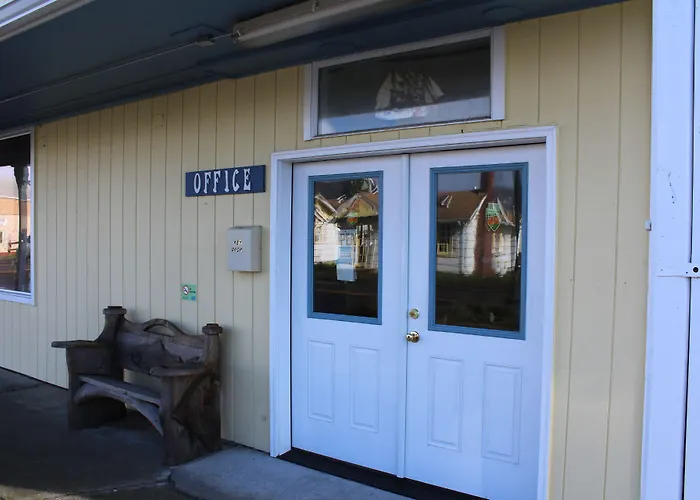 Coastal Inn And Suites