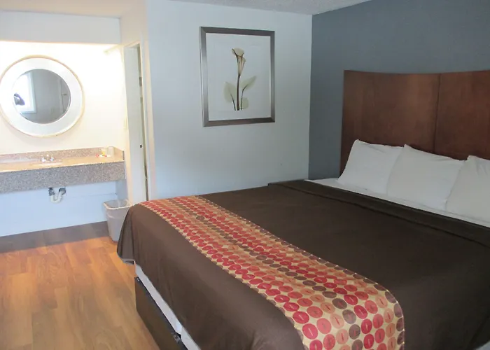 Travel Inn And Suites