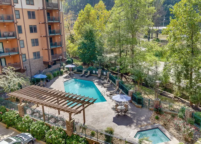 Baskins Creek Condos
