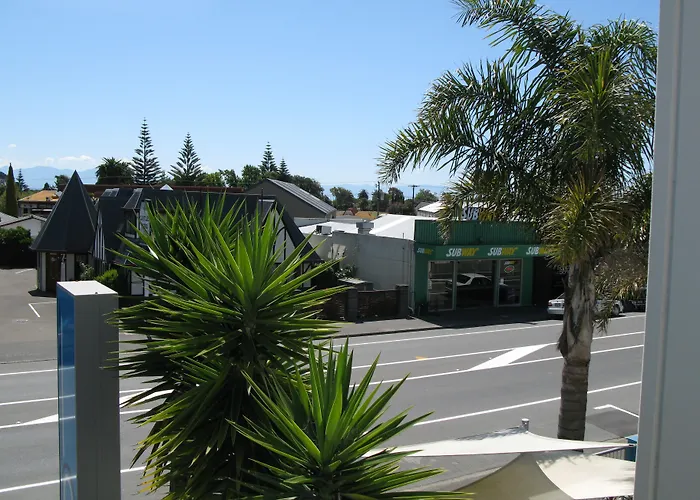 Beaches Nelson